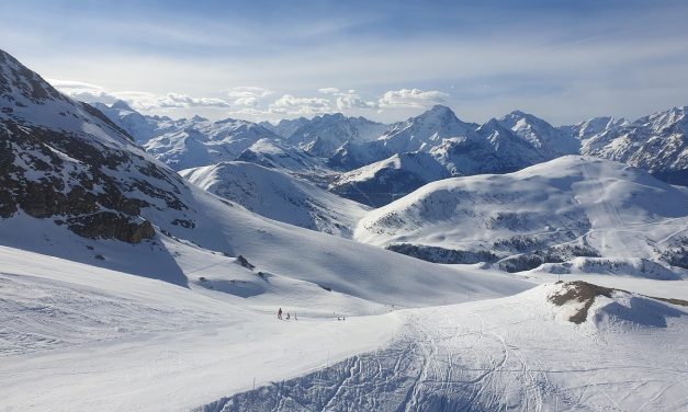 Alpe d’Huez, «Île au Soleil», el paraiso de los esquiadores.
