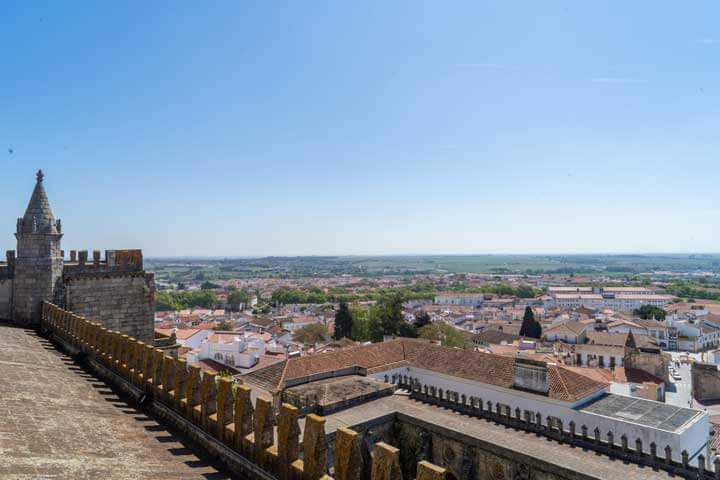 Mirador-Catedral-de-Évora Castillo de Edimburgo