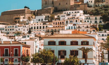 Santa Eulalia, un rincón de Ibiza donde el tiempo parece avanzar más despacio